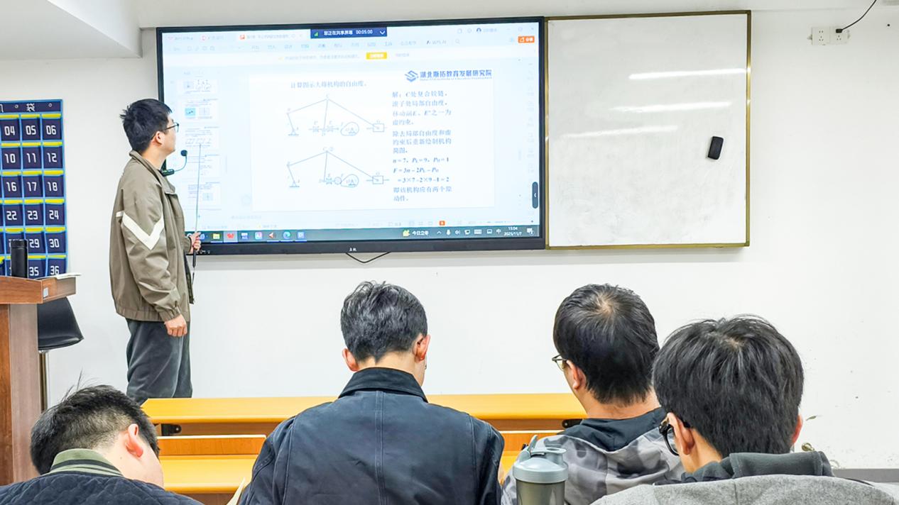 1763538592534579.jpg 1763538592534579.jpg